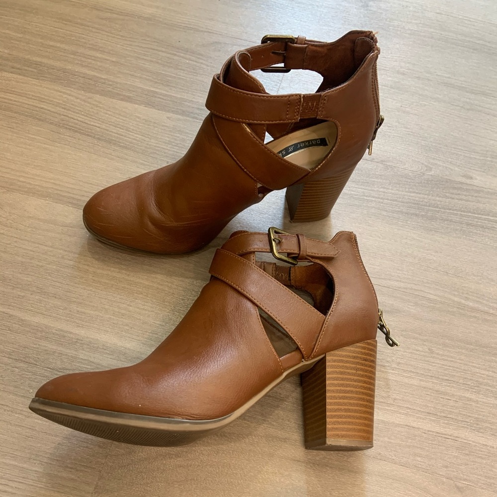 Parker & Sky Brown Booties, Size 8